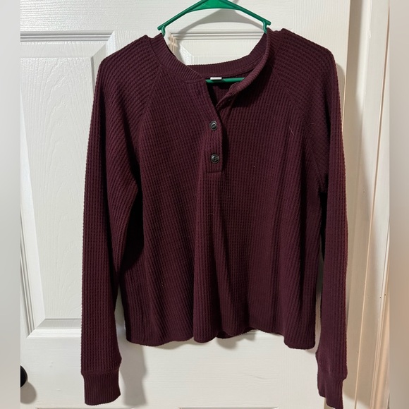 Molo Tops - Old Navy Women’s Burgundy Long Sleeve Henley Top